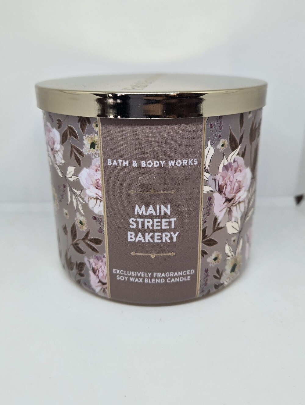 Bath & Body Works Main Street Bakery Candle - Mauve & Pink Floral